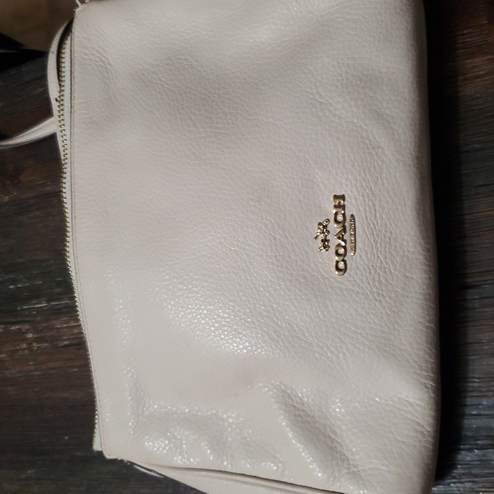 Coach Off-White Leather Crossbody Bag - Picture 16 of 16